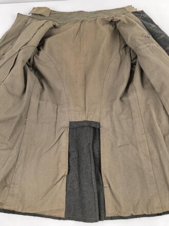 1. Weltkrieg Württemberg, feldgraue Feldbluse Modell 1910 für einen Offizierstellvertreter im Infanterie Regiment 122. Kammerstück in guten Zustand