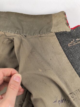 1. Weltkrieg Württemberg, feldgraue Feldbluse Modell 1910 für einen Offizierstellvertreter im Infanterie Regiment 122. Kammerstück in guten Zustand