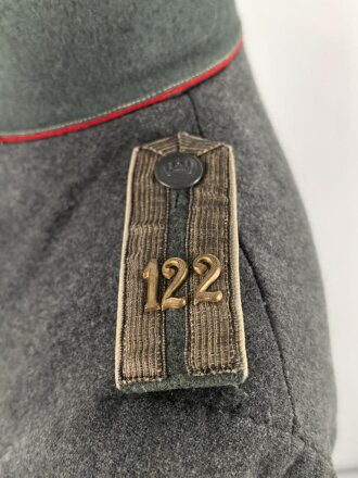1. Weltkrieg Württemberg, feldgraue Feldbluse Modell 1910 für einen Offizierstellvertreter im Infanterie Regiment 122. Kammerstück in guten Zustand