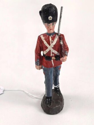 Großbritannien., Elastolinfigur in gutem Zustand, Höhe 10,5 cm