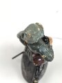 Masse Figur, einen knienden Offizier mit Fernglas Darstellend. Gesamthöhe 6cm