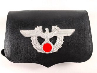 Polizei III.Reich, Kartuschkasten für Angehörige der Schutzpolizei. Ungetragenes Stück, im Deckel gestempelt A.Fischer Berlin 1937