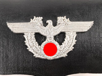 Polizei III.Reich, Kartuschkasten für Angehörige der Schutzpolizei. Ungetragenes Stück, im Deckel gestempelt A.Fischer Berlin 1937