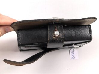 Polizei III.Reich, Kartuschkasten für Angehörige der Schutzpolizei. Ungetragenes Stück, im Deckel gestempelt A.Fischer Berlin 1937