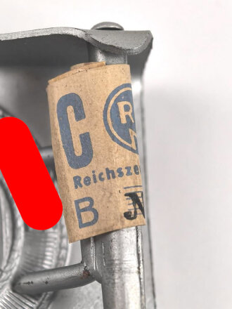 Koppelschloss für Angehörige der Hitlerjugend. Eisen lackiert, RZM M5/276. Ungetragen, mit Papieretikett