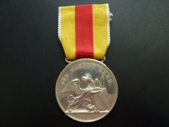 Baden ,  Silberne Karl Friedrich Militär-Verdienstmedaille "Kempf", Verliehen am 12.3.15 als Unteroffizier im Res. FAR 29