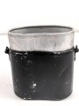 Unterteil für ein Kochgeschirr alter Art. Schwarzer Originallack