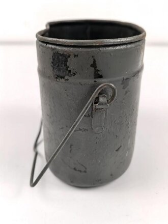 Unterteil für ein Kochgeschirr der Wehrmacht. Originallack.