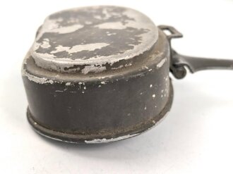 Deckel für ein Kochgeschirr der Wehrmacht. Originallack. RFI39