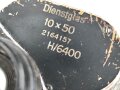Dienstglas 10 x 50 Wehrmacht. Hersteller Carl Zeiss Jena. Klare Durchsicht, links leichter Pilzansatz. Strichplatte deutlich. Guter Gesamtzustand, stärker getragenes Stück