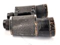 Dienstglas 10 x 50 Wehrmacht. Hersteller Carl Zeiss Jena. Klare Durchsicht, links leichter Pilzansatz. Strichplatte deutlich. Guter Gesamtzustand, stärker getragenes Stück