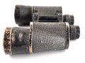 Dienstglas 10 x 50 Wehrmacht. Hersteller Carl Zeiss Jena. Klare Durchsicht, links leichter Pilzansatz. Strichplatte deutlich. Guter Gesamtzustand, stärker getragenes Stück