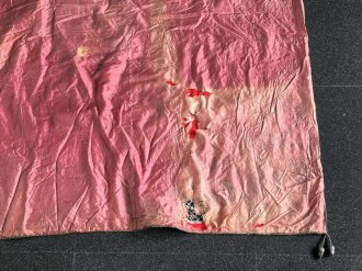 Handbestickter Wandbehang , Maße 142 x 142cm, Rückseite in Teilen zerschlissen