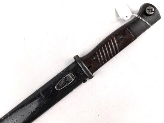 Seitengewehr Modell 84/98 für k98 der Wehrmacht. Nummerngleiches Stück von E.u.F.Höster 1940. Die Scheide alt überlackiert