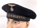 Kriegsmarine Tellermütze. Unvorschriftsmäßiges Stück, der Mützenkorpus fehlt, das Mützenband wurde unterfüttert und direkt an den Mützendeckel angenäht.