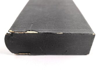 Schuber für eine Hochzeitsgabe / Kriegsausgabe von Mein Kampf. Leicht defekt