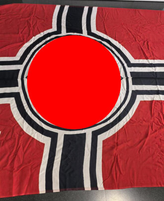Kriegsmarine, Reichskriegsflagge in großer Ausführung . Guter Zustand, Maße 200 x 335