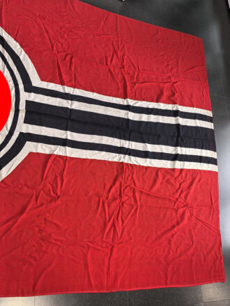 Kriegsmarine, Reichskriegsflagge in großer Ausführung . Guter Zustand, Maße 200 x 335