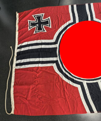 Kriegsmarine, Reichskriegsflagge in großer Ausführung . Guter Zustand, Maße 200 x 335