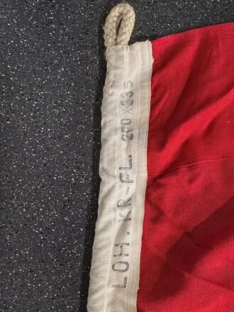 Kriegsmarine, Reichskriegsflagge in großer Ausführung . Guter Zustand, Maße 200 x 335
