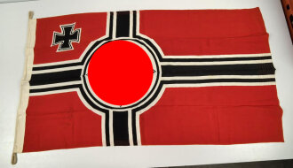 Kriegsmarine, Reichskriegsflagge kleine Grösse . Markiert " Kr. Fl. 80 x 135" . Sehr guter Zustand