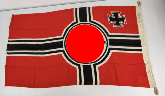 Kriegsmarine, Reichskriegsflagge kleine Grösse . Markiert " Kr. Fl. 80 x 135" . Sehr guter Zustand