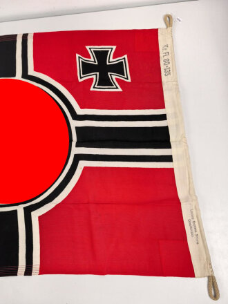 Kriegsmarine, Reichskriegsflagge kleine Grösse . Markiert " Kr. Fl. 80 x 135" . Sehr guter Zustand