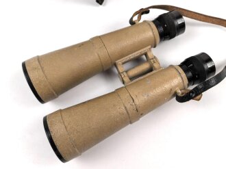 Doppelfernrohr DF 10 x 50. Hersteller Hensold Wetzlar. Klare Durchsicht, leicht gängig. Original lackiertes Stück in zugehörigem Behälter aus Ersatzmaterial