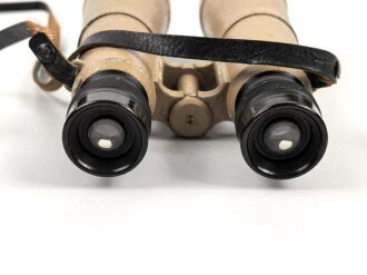 Doppelfernrohr DF 10 x 50. Hersteller Hensold Wetzlar. Klare Durchsicht, leicht gängig. Original lackiertes Stück in zugehörigem Behälter aus Ersatzmaterial