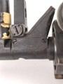 Rundblickfernrohr Flak Wehrmacht. Gute Optik, gängig, Originallack. Im Transportkasten, dieser ebenfalls original lackiert und ungereinigt.