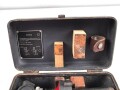 Rundblickfernrohr Flak Wehrmacht. Gute Optik, gängig, Originallack. Im Transportkasten, dieser ebenfalls original lackiert und ungereinigt.