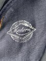 Kindermütze aus den 1930iger Jahren. Zu kurzes Mützenband "Matrosen Division" mit Nadeln fixiert