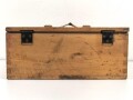 Transportkasten für "Tarnsand " der Wehrmacht.