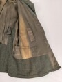 Heer, Feldbluse für Mannschaften Modell 1942,  getragenes Kammerstück in gutem Gesamtzustand, die Effekten neuzeitlich vernäht.
