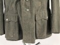Heer, Feldbluse für Mannschaften Modell 1942,  getragenes Kammerstück in gutem Gesamtzustand, die Effekten neuzeitlich vernäht.