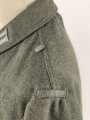 Heer, Feldbluse für Mannschaften Modell 1942,  getragenes Kammerstück in gutem Gesamtzustand, die Effekten neuzeitlich vernäht.