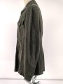 Heer, Feldbluse für Mannschaften Modell 1942,  getragenes Kammerstück in gutem Gesamtzustand, die Effekten neuzeitlich vernäht.