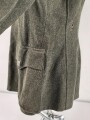 Heer, Feldbluse für Mannschaften Modell 1942,  getragenes Kammerstück in gutem Gesamtzustand, die Effekten neuzeitlich vernäht.