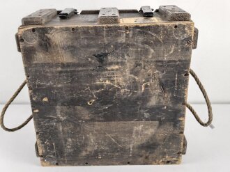Luftwaffe, Transportkasten für " 36 Zünder 17A" Bombenzünder, in Zündertransportbüchsen verpackt. Gebrauchtes Stück, ungereinigt