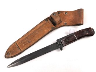 Tschechoslowakei, Bajonett Bodak VZ 1958 in Lederscheide. Gebraucht