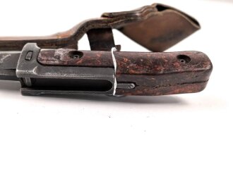 Tschechoslowakei, Bajonett Bodak VZ 1958 in Lederscheide. Gebraucht