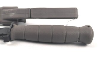 Österreich, Glock Feldmesser FM81 mit Säge, sehr guter Zustand