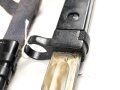 DDR Nationale Volksarmee,  Seitengewehr AK 47, die Scheide leicht zerkratzt, sonst sehr guter Zustand