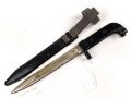 DDR Nationale Volksarmee,  Seitengewehr AK 47, die Scheide leicht zerkratzt, sonst sehr guter Zustand