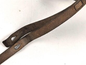Beriemung für eine Feldflasche der Wehrmacht, der Deckel datiert 1936