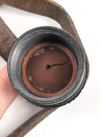 Feldflasche Wehrmacht, Ausführung 1 Liter. Herfsteller WAL42 auf Korpus, Bezug und Halsriemen
