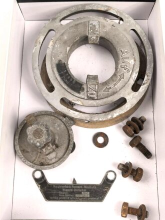Luftschutz, Ausgleichsmembrane für einen Luftschutzbunker. Samt Befestigungsschrauben . Aussendurchmesser 17cm