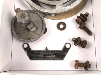 Luftschutz, Ausgleichsmembrane für einen Luftschutzbunker. Samt Befestigungsschrauben . Aussendurchmesser 17cm