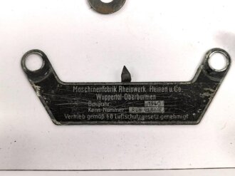 Luftschutz, Ausgleichsmembrane für einen Luftschutzbunker. Samt Befestigungsschrauben . Aussendurchmesser 17cm