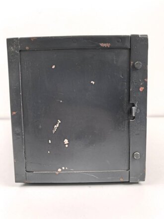 UKW Empfänger b1 ( UKW E.b1 ) datiert 1942.  Frontplatte Originallack, Gehäuse überlackiert, Funktion nicht geprüft